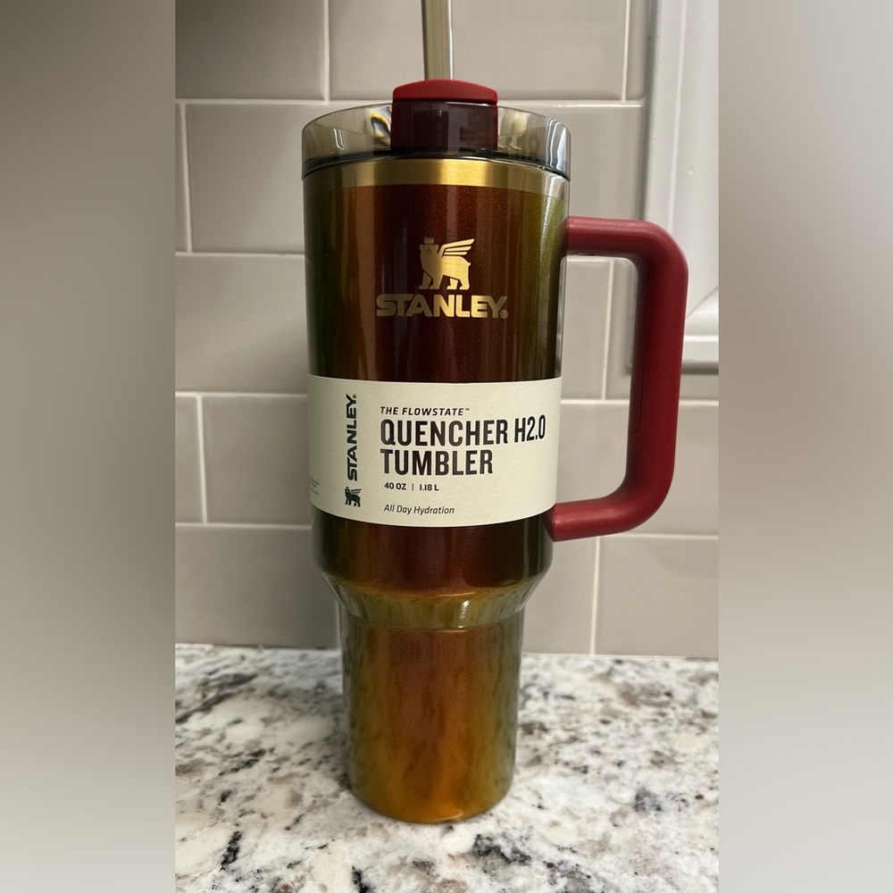 Lainey x Stanley 40 oz